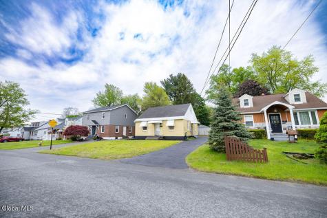 1782 Fiero Avenue Schenectady NY 12303