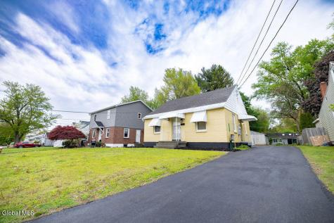 1782 Fiero Avenue Schenectady NY 12303