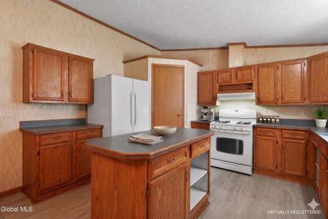 258 Tsatsawassa Lake Road East Nassau NY 12062