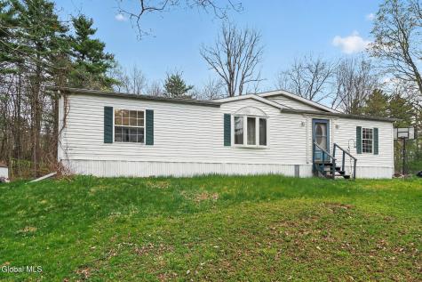 258 Tsatsawassa Lake Road East Nassau NY 12062