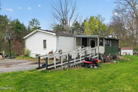 258 Tsatsawassa Lake Road East Nassau NY 12062