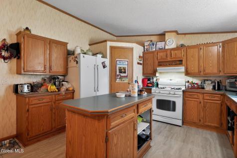 258 Tsatsawassa Lake Road East Nassau NY 12062