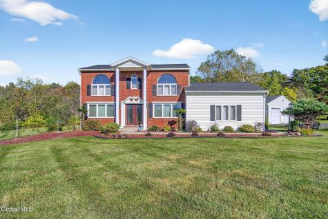 13 Lashway Lane East Greenbush NY 12061