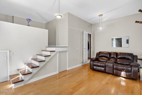 13 Lashway Lane East Greenbush NY 12061