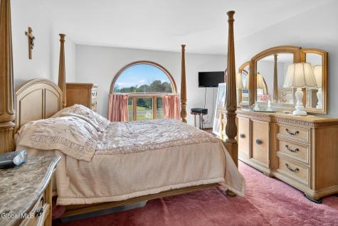 13 Lashway Lane East Greenbush NY 12061