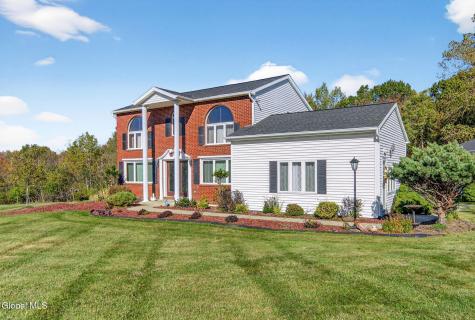 13 Lashway Lane East Greenbush NY 12061