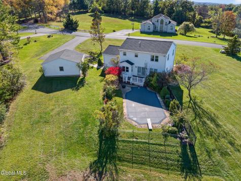 13 Lashway Lane East Greenbush NY 12061