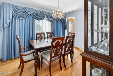 13 Lashway Lane East Greenbush NY 12061