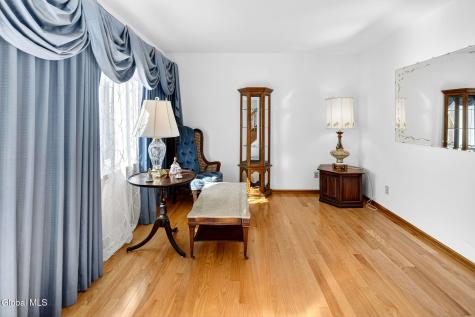 13 Lashway Lane East Greenbush NY 12061