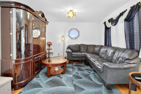 13 Lashway Lane East Greenbush NY 12061