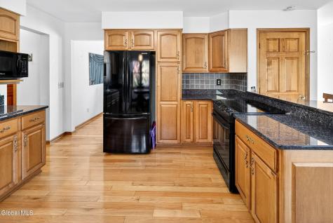 13 Lashway Lane East Greenbush NY 12061