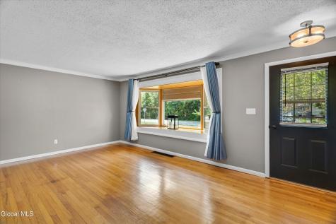 12 Pinewood Road Queensbury NY 12804