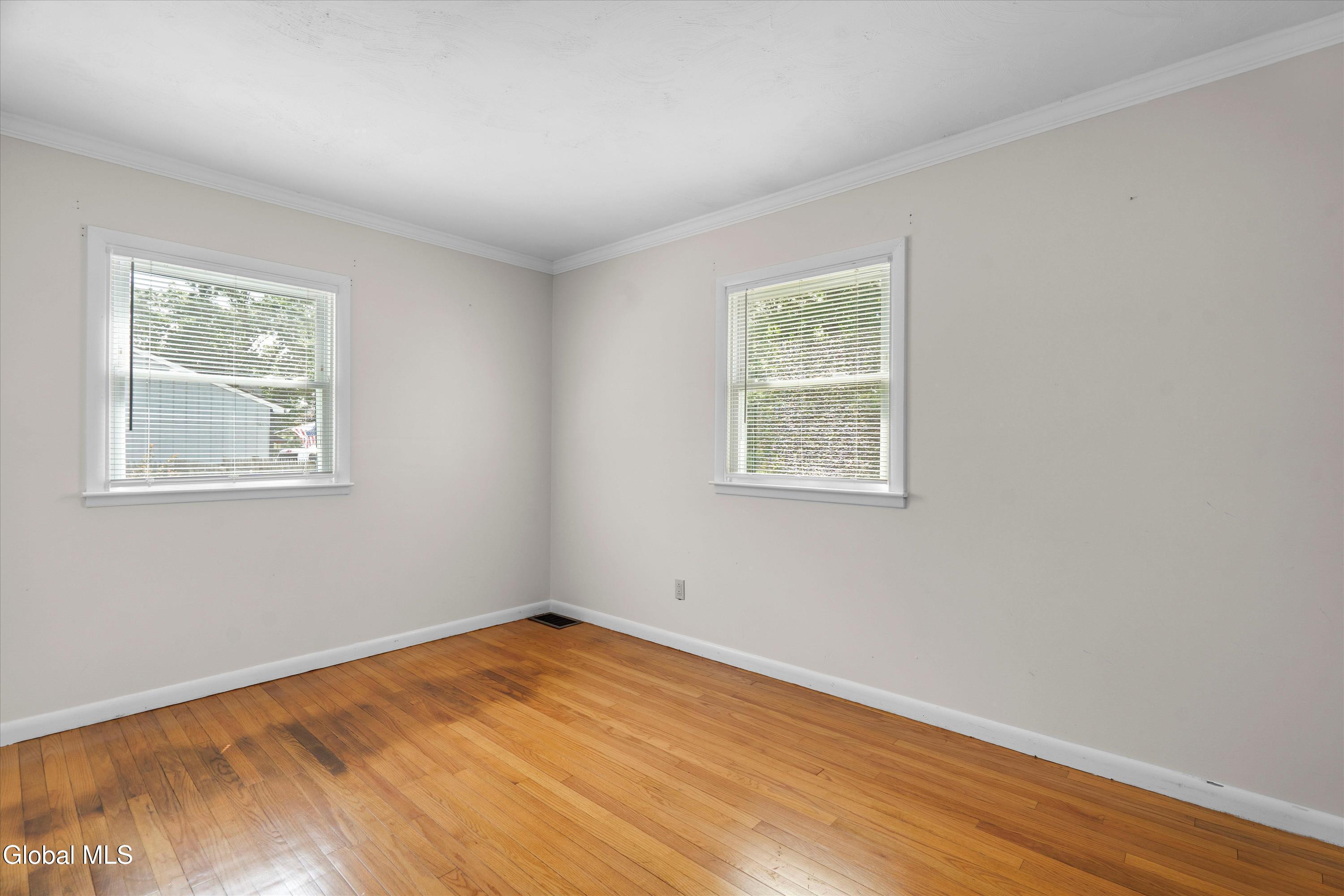 12 Pinewood Road Queensbury NY 12804