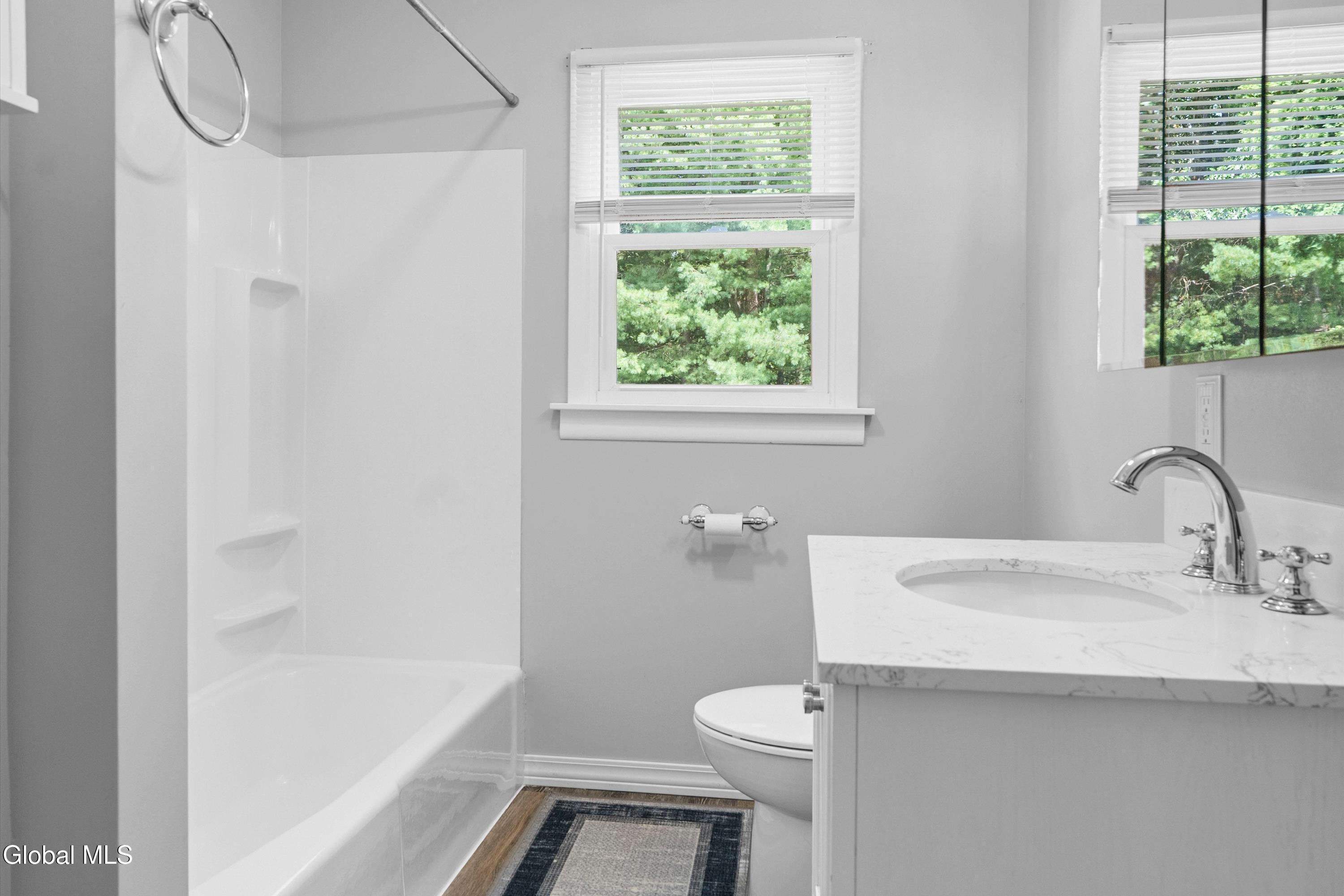 12 Pinewood Road Queensbury NY 12804