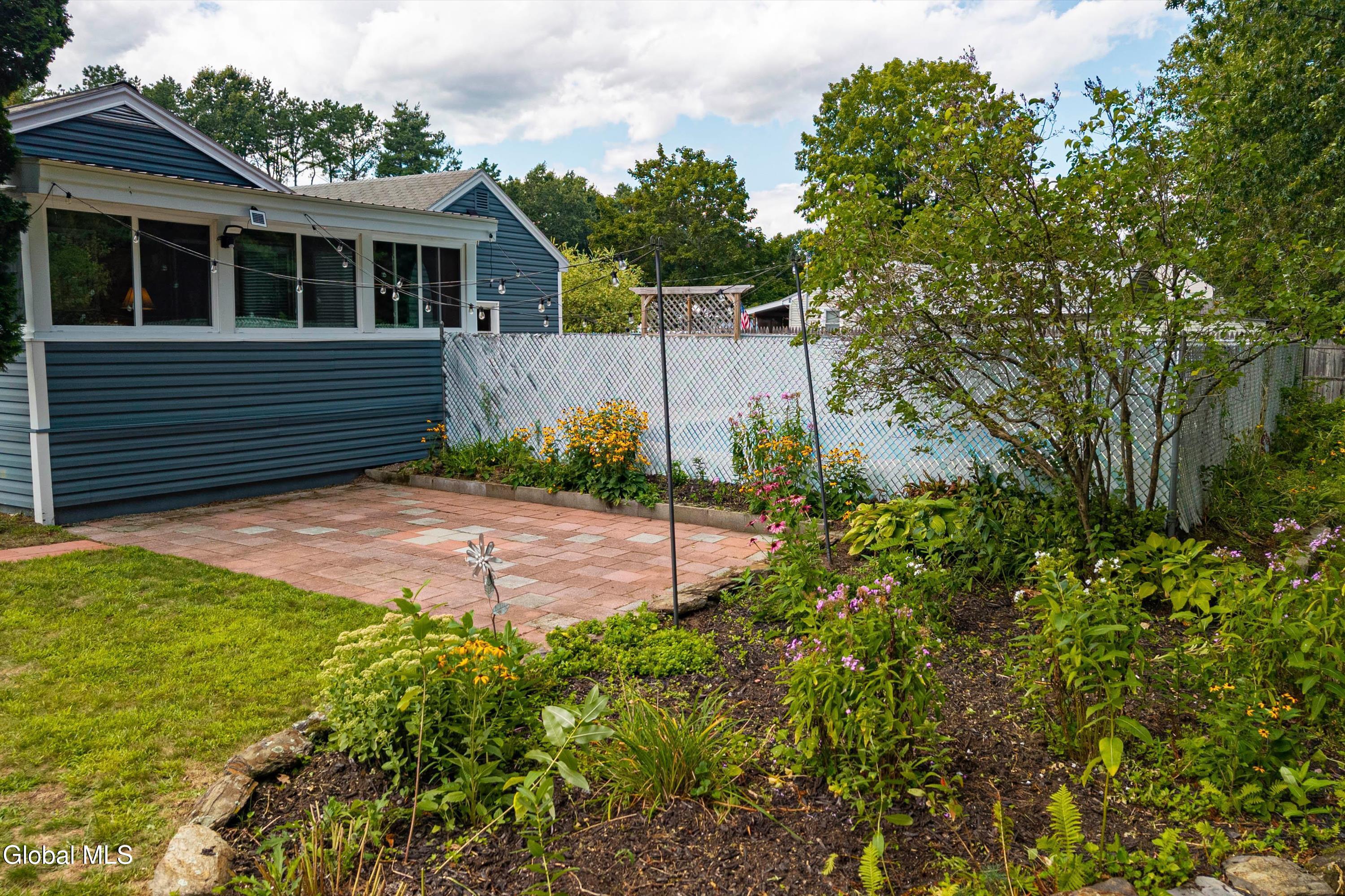12 Pinewood Road Queensbury NY 12804