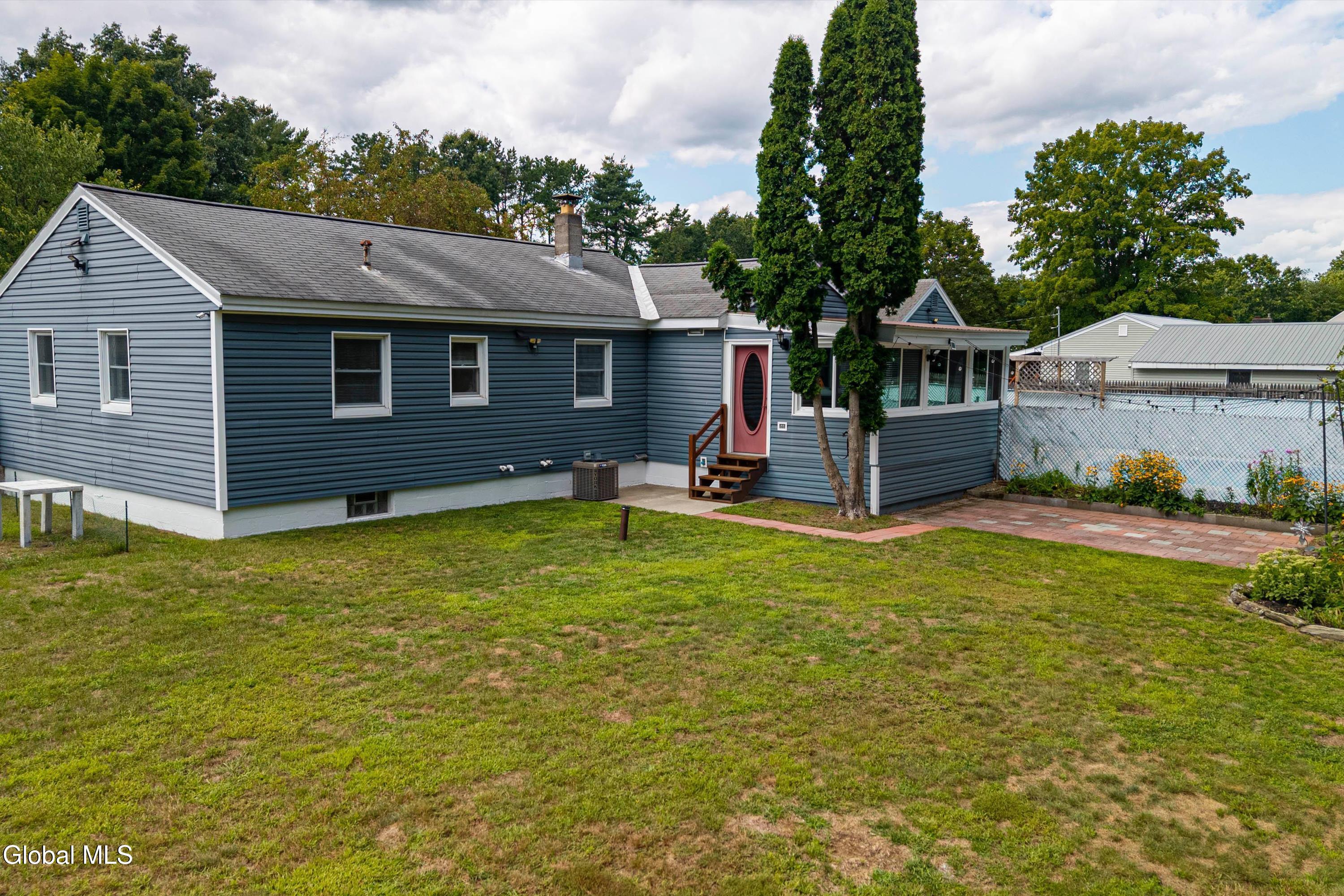12 Pinewood Road Queensbury NY 12804