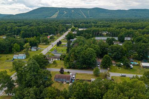 12 Pinewood Road Queensbury NY 12804