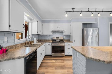 12 Pinewood Road Queensbury NY 12804