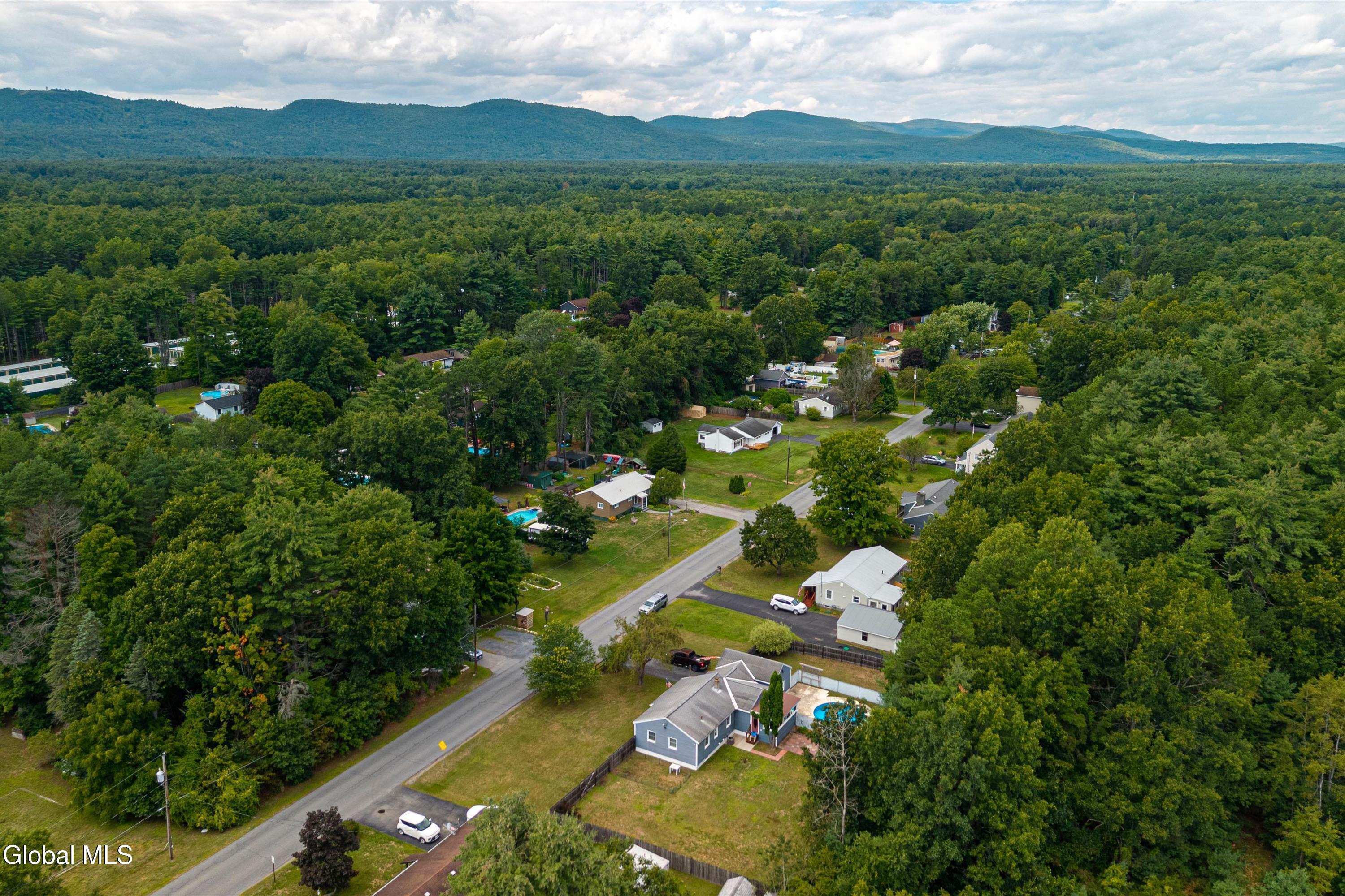 12 Pinewood Road Queensbury NY 12804