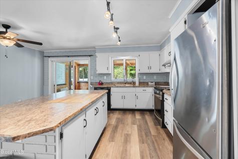 12 Pinewood Road Queensbury NY 12804