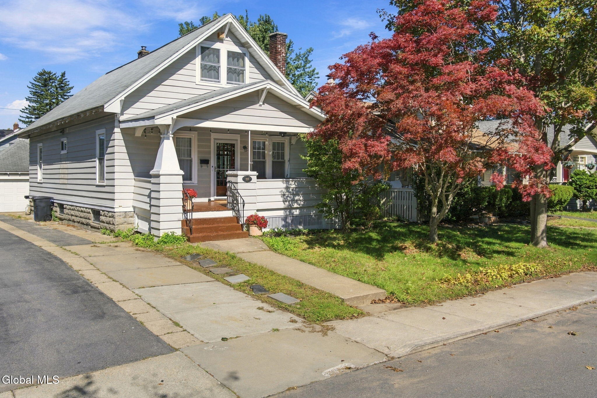 835 Pinewood Avenue Schenectady NY 12309