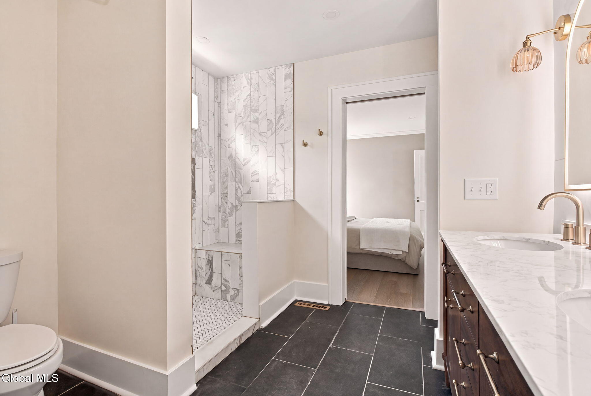 835 Pinewood Avenue Schenectady NY 12309