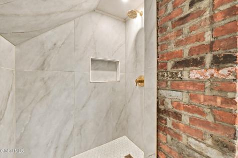 835 Pinewood Avenue Schenectady NY 12309