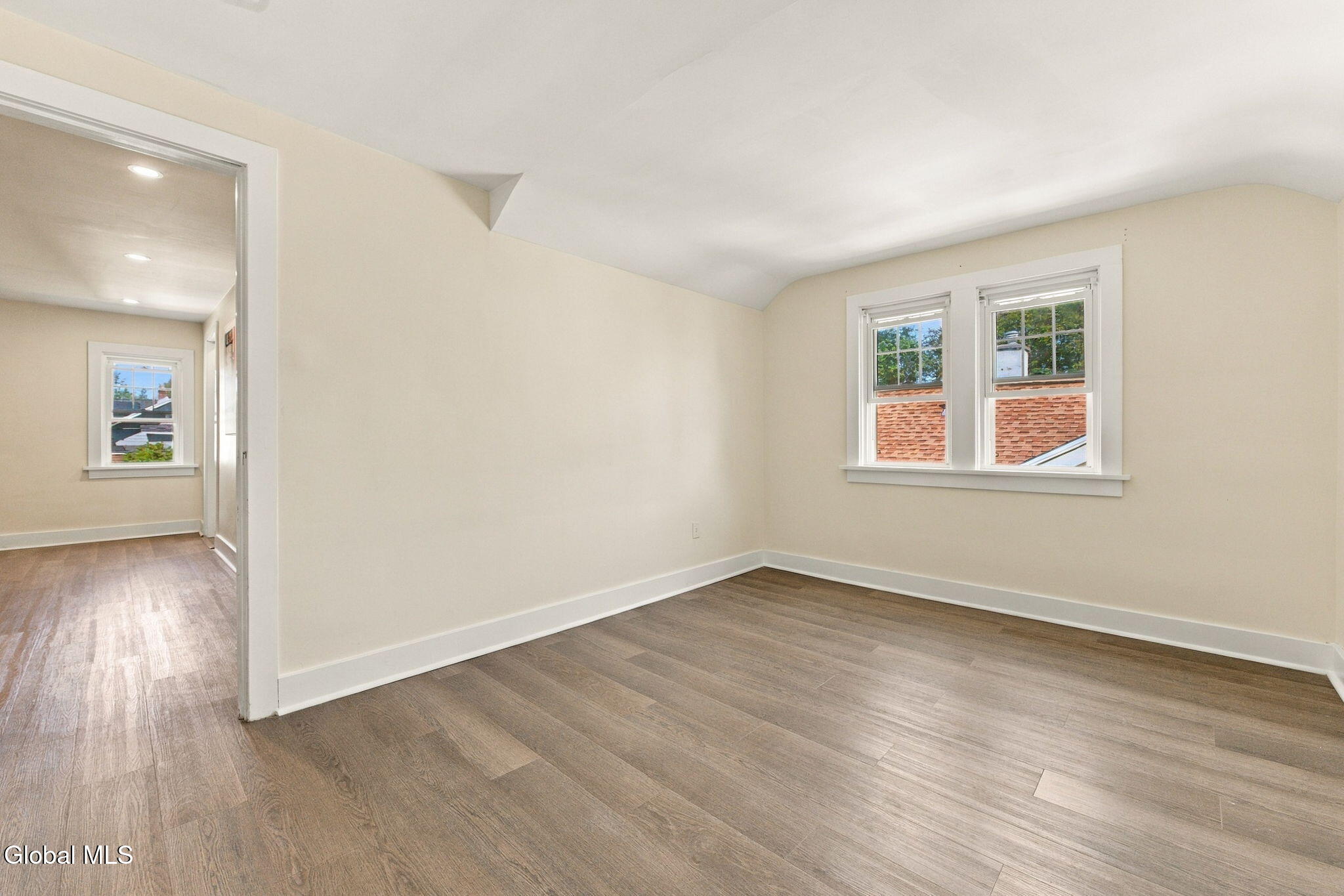 835 Pinewood Avenue Schenectady NY 12309