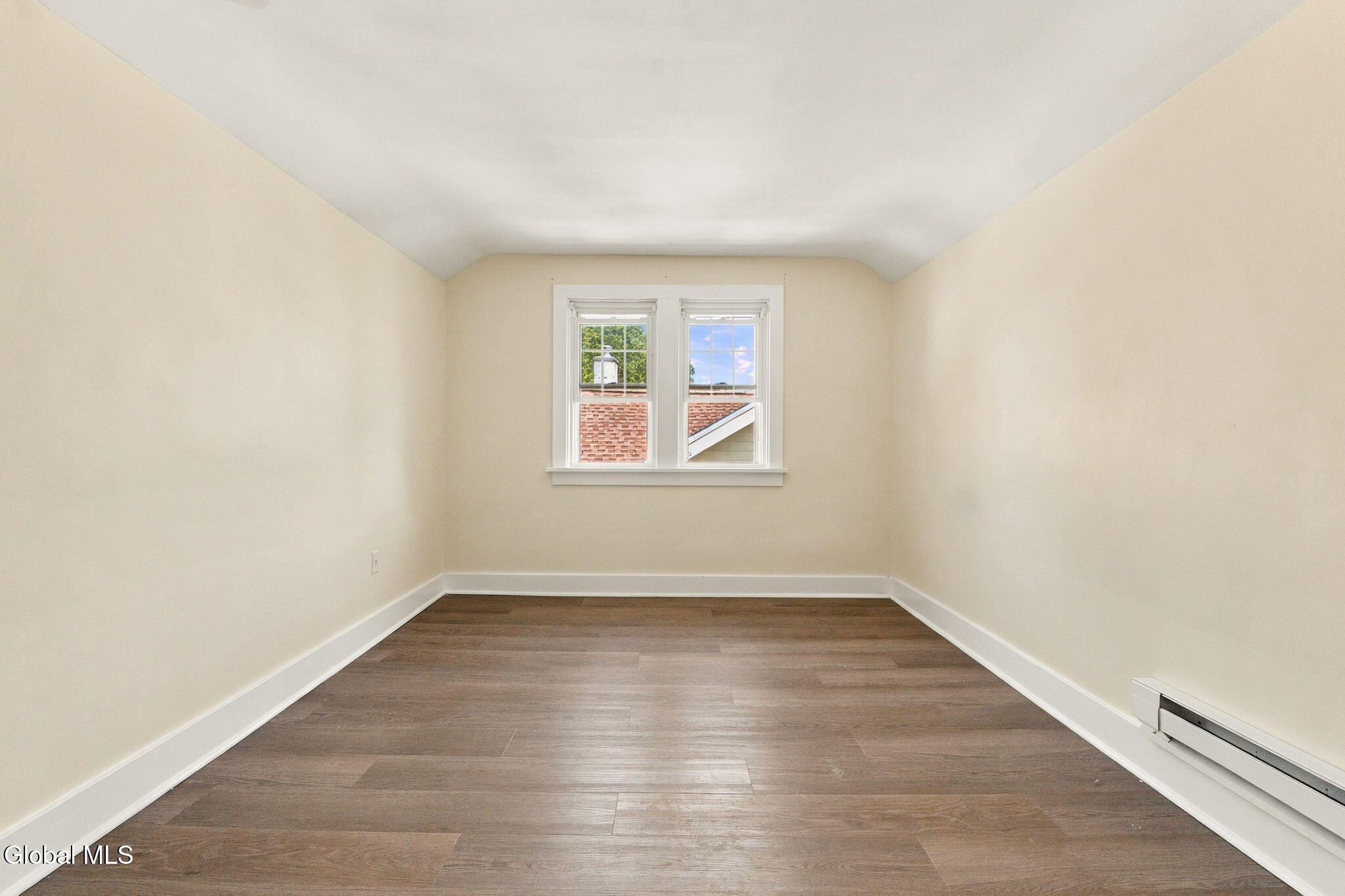 835 Pinewood Avenue Schenectady NY 12309