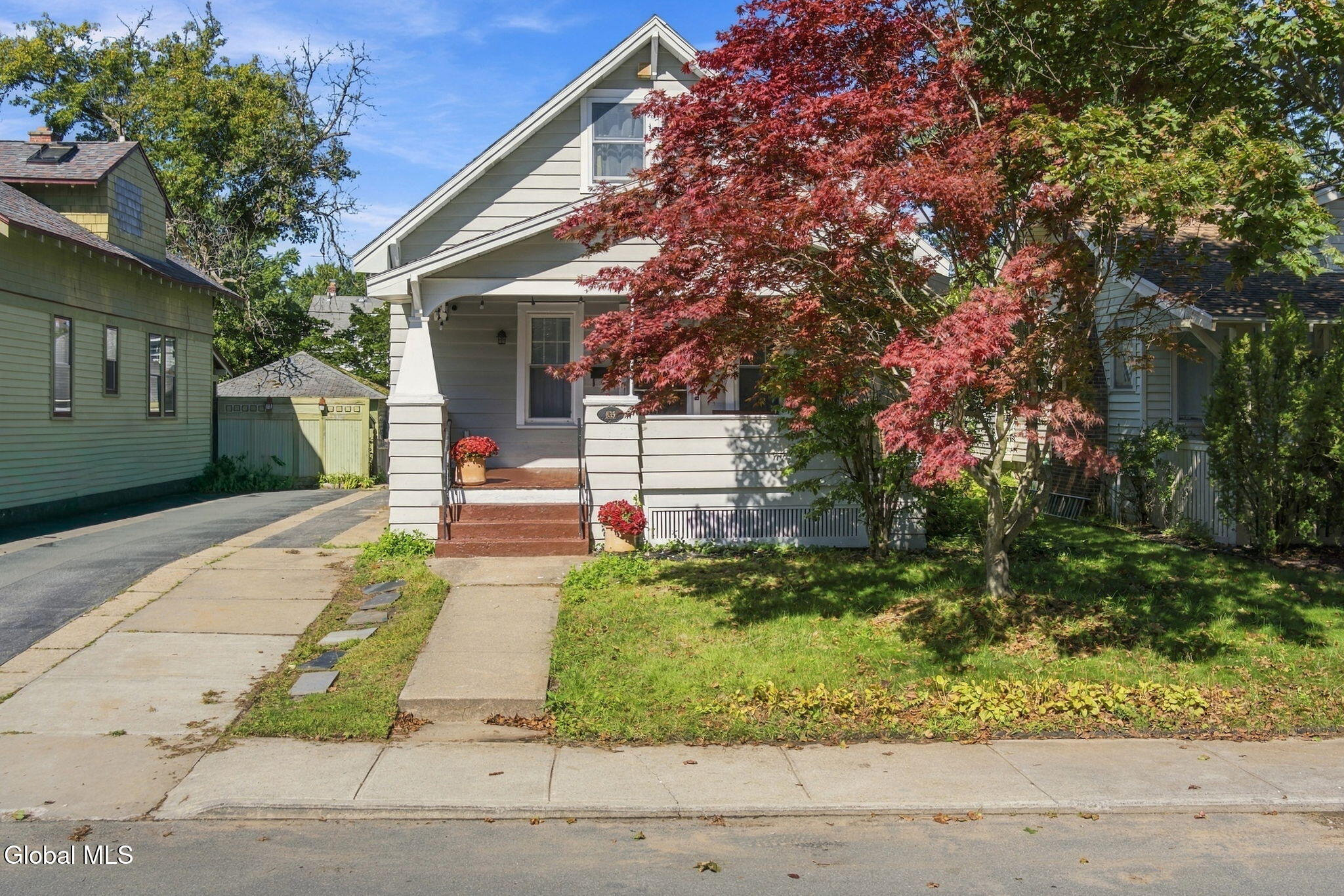 835 Pinewood Avenue Schenectady NY 12309