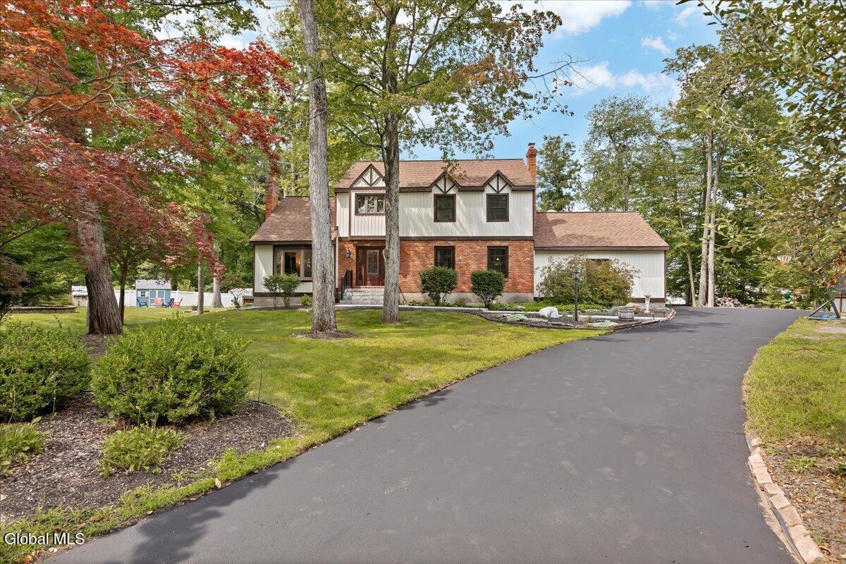 17 Bittersweet Lane Clifton Park NY 12065