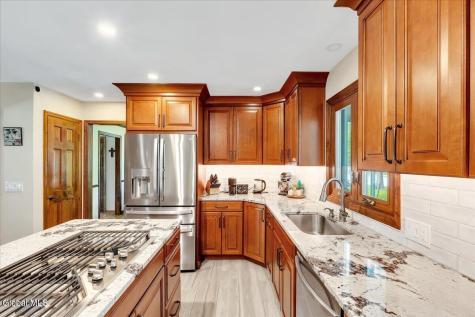 17 Bittersweet Lane Clifton Park NY 12065