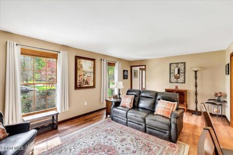 17 Bittersweet Lane Clifton Park NY 12065