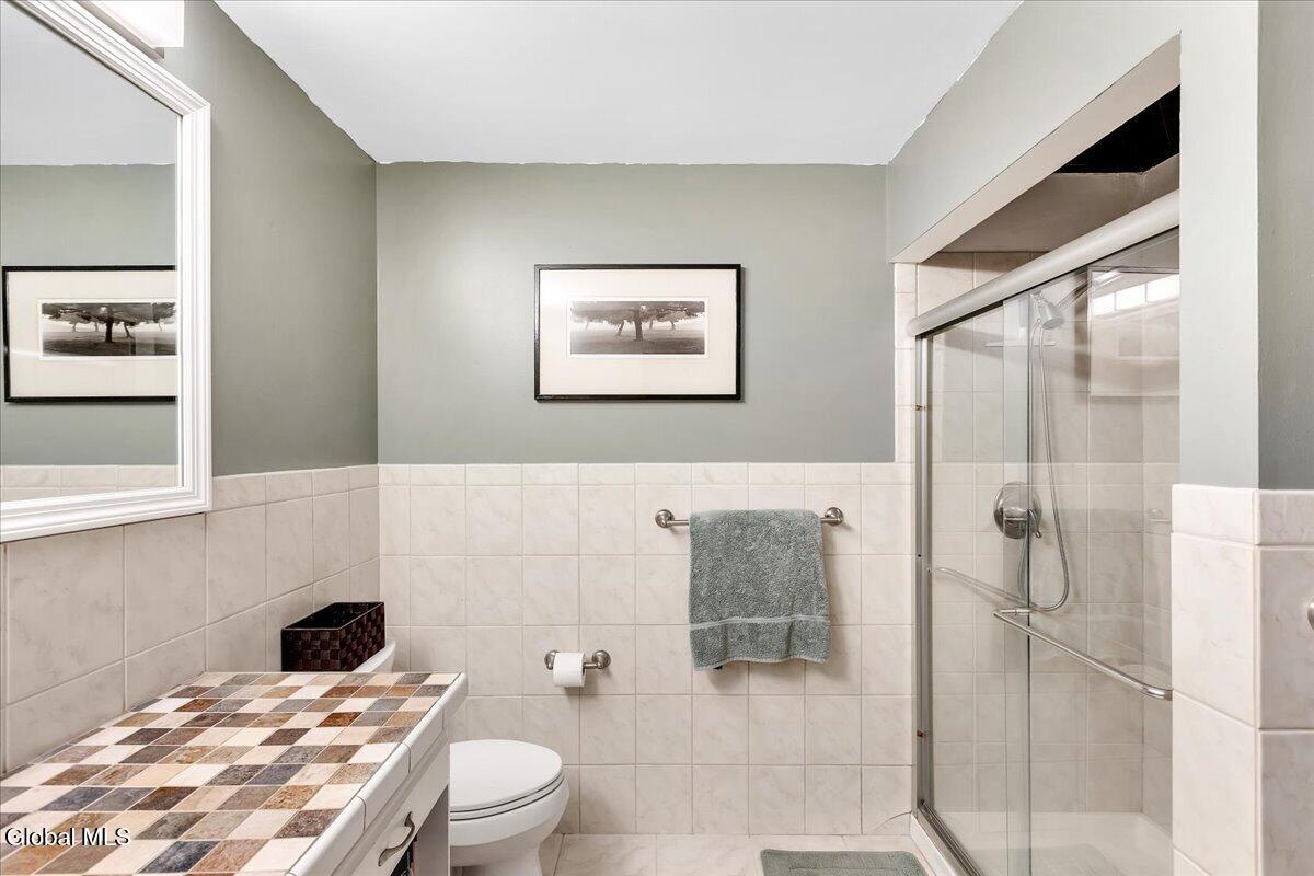 17 Bittersweet Lane Clifton Park NY 12065