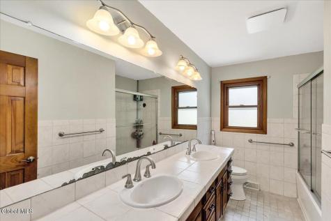 17 Bittersweet Lane Clifton Park NY 12065