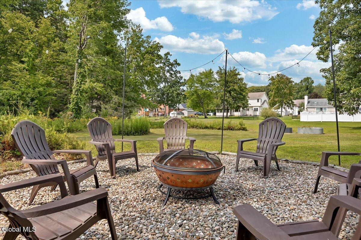 17 Bittersweet Lane Clifton Park NY 12065