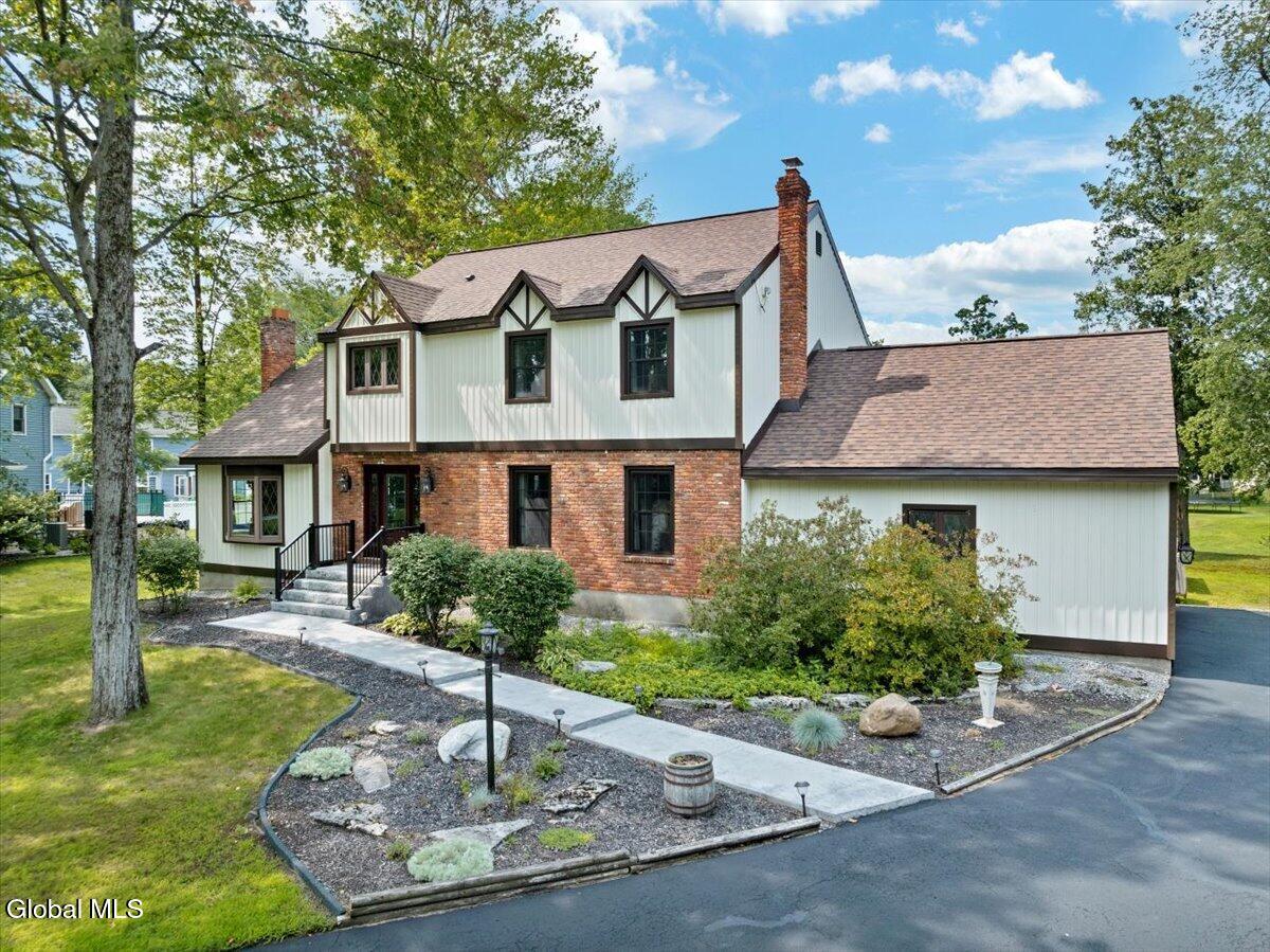 17 Bittersweet Lane Clifton Park NY 12065