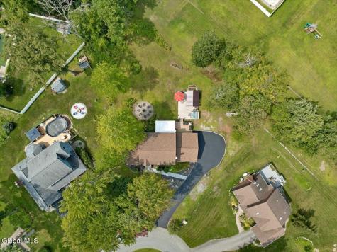 17 Bittersweet Lane Clifton Park NY 12065