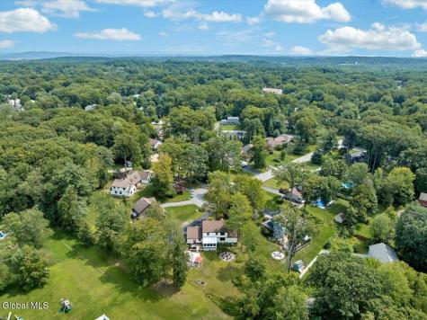 17 Bittersweet Lane Clifton Park NY 12065