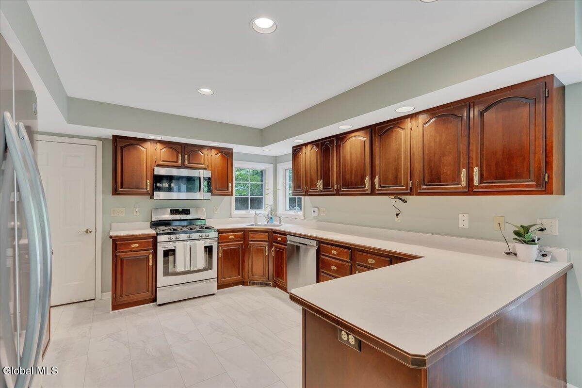 33 Longkill Road Ballston Lake NY 12019