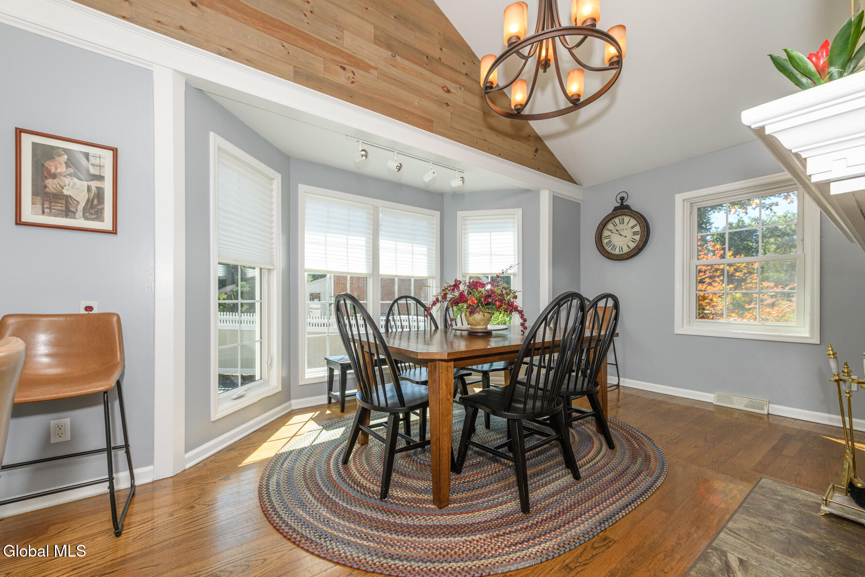 3275 E Lydius Street Guilderland NY 12303