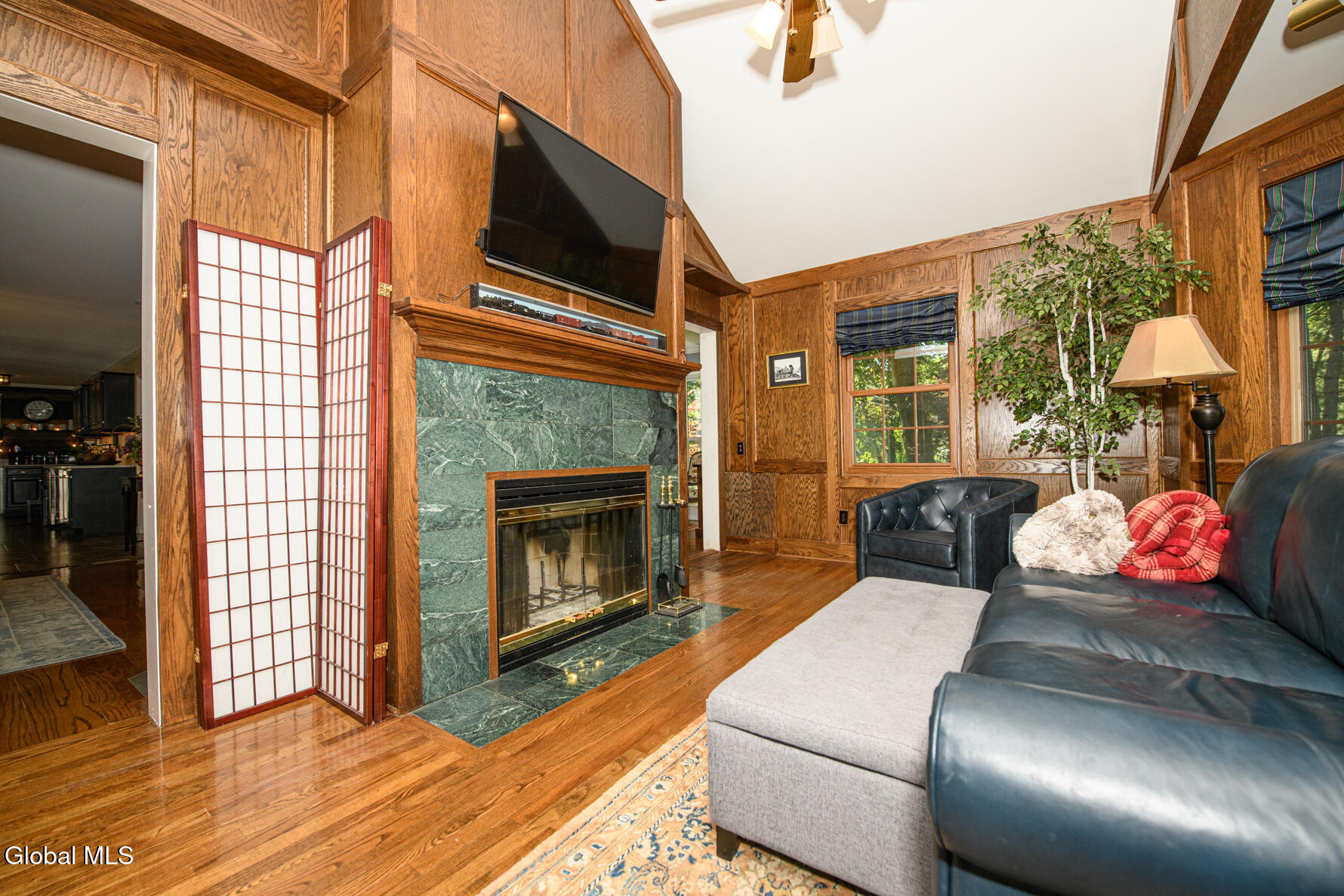 3275 E Lydius Street Guilderland NY 12303