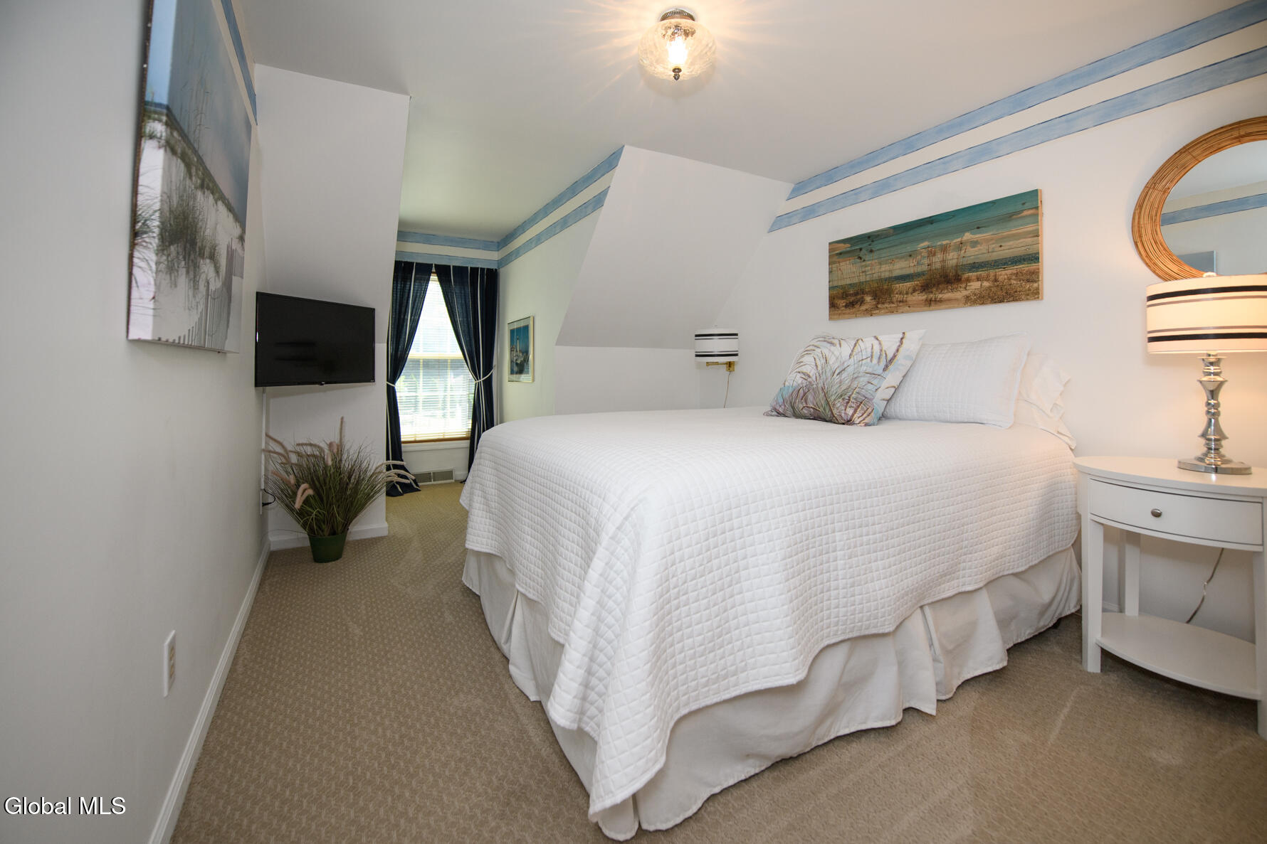 3275 E Lydius Street Guilderland NY 12303