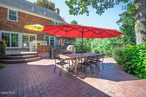 3275 E Lydius Street Guilderland NY 12303
