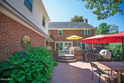 3275 E Lydius Street Guilderland NY 12303
