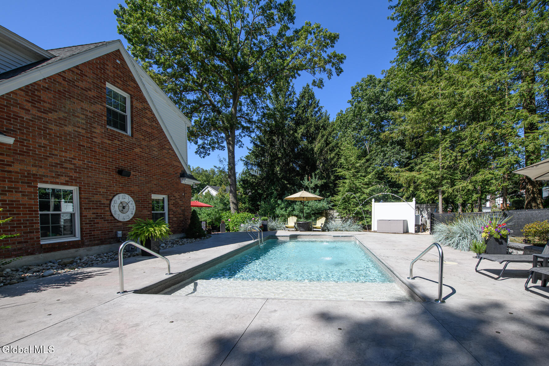 3275 E Lydius Street Guilderland NY 12303