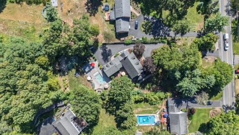 3275 E Lydius Street Guilderland NY 12303