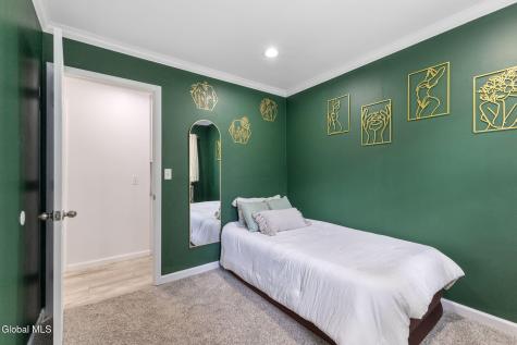 247 Pinewood Drive Schenectady NY 12303