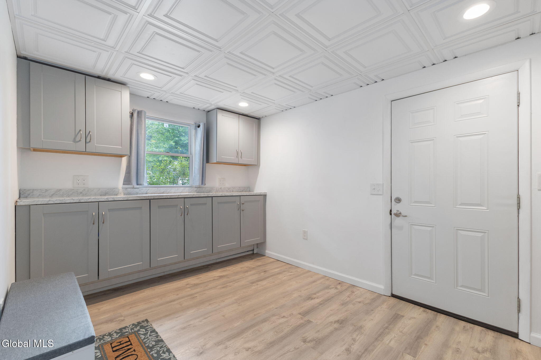 247 Pinewood Drive Schenectady NY 12303