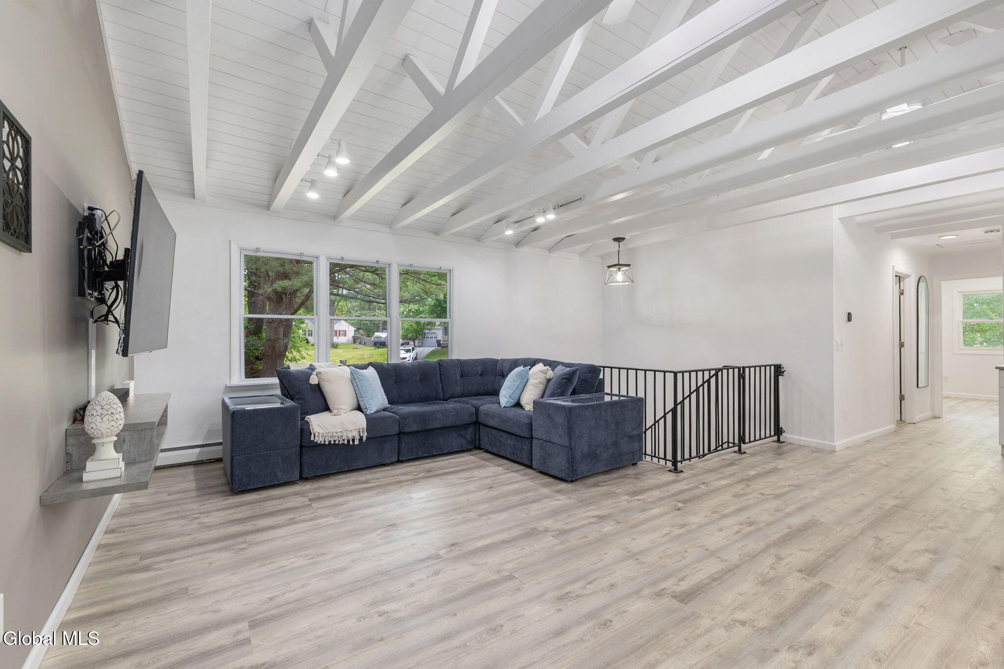 247 Pinewood Drive Schenectady NY 12303